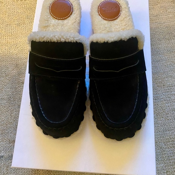 Chloe Joy Suede lambskin lined clogs, in near pristine condition size 37. - Picture 3 of 9
